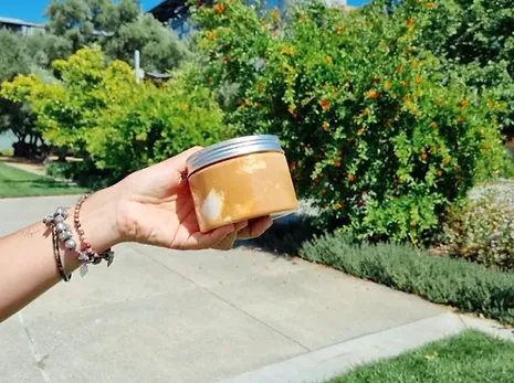 Silky Scoops product ready to be sampled. (Photo from https://mnjang.wixsite.com/silkyscoop)
