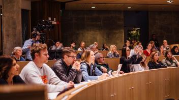 Crowd at lecture