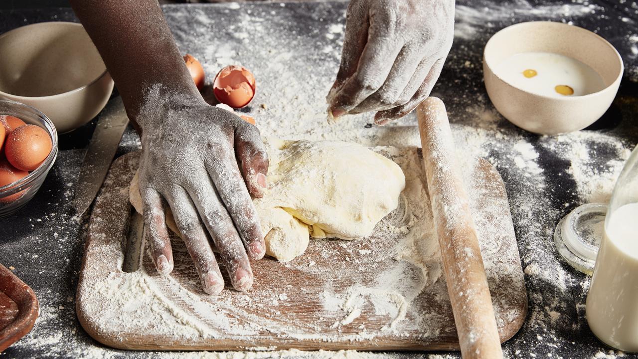 hands baking